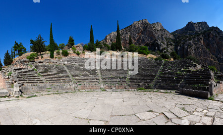 Théâtre antique (4e 100. C.-B.) à Delphes, Grèce Banque D'Images