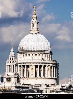 Le dôme de Saint Paul's, Londres, Angleterre. Banque D'Images