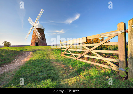 La porte d'Halnaker moulin dans le parc national des South Downs Banque D'Images