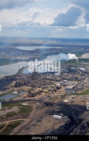 La rivière Athabasca près de raffinerie, Fort McMurray, Alberta, Canada. Banque D'Images