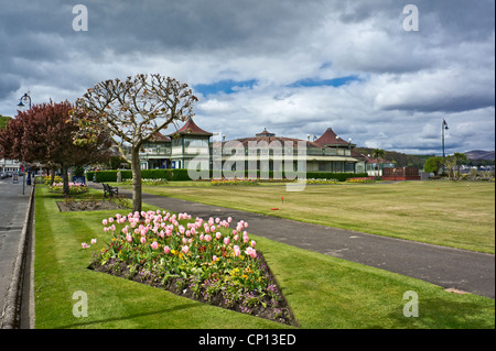 Jardin d'hiver Rothesay Rothesay en bute avec l'Écosse Île de Bute Discovery Centre et de fleurs sur une journée de printemps ensoleillée Banque D'Images