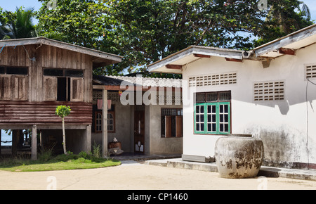 Maison de village rural de Krabi, sud de la Thaïlande Banque D'Images