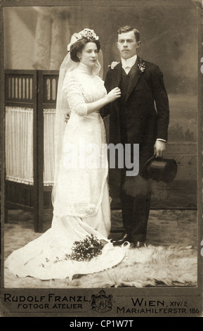 Personnes, mariage, couple de mariage, carte de cabinet, Rudolf Franzl, Vienne, Autriche, 1911, droits additionnels-Clearences-non disponible Banque D'Images