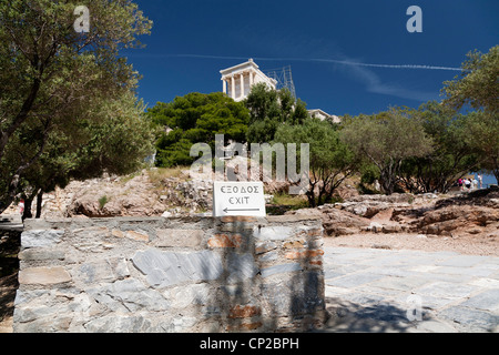Panneau indiquant à la sortie du site archéologique de l'Acropole. Athènes, Grèce. Banque D'Images