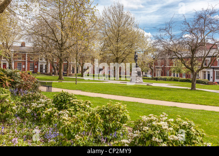 Queens Park dans le centre-ville de Warrington Palmyre Square. Banque D'Images