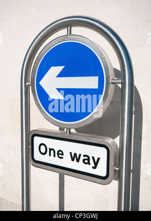 D'une façon moderne, signe de la circulation Banque D'Images