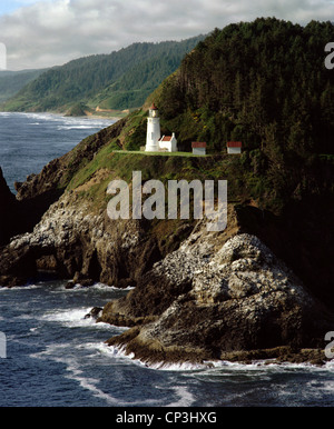 Photo aérienne du phare de Heceta Head, côte de l'Oregon, USA Banque D'Images