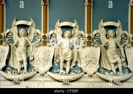 St Botolphs, Aldgate. Les anges au plafond en plâtre sculpté, Victorian London England UK English sculptures sculpture église églises Banque D'Images