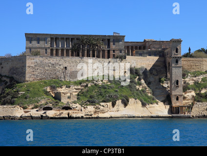 Ex Royal Naval Hospital et ascenseur à Bighi, Kalkara, La Valette, Malte, Europe du Sud. Banque D'Images