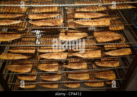 Allemagne - Brême - Bremerhaven. Franke de l'industrie de la pêche. Le poisson fumé Banque D'Images