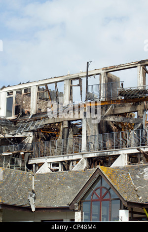 Close up Burnt Out reste de l'hôtel Best Western Falmouth Beach Resort Hotel à Cornwall, UK. Banque D'Images