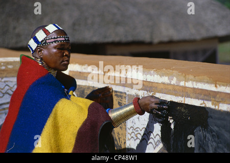 Afrique du Sud - Rhône-Alpes - Botshabelo, Ndebele village. Des décorations murales. Banque D'Images