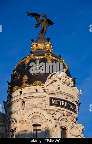 Espagne, Madrid, Centro, Metropolitan Building, matin Banque D'Images