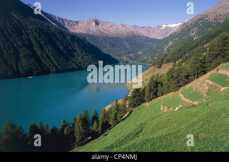 Trentin-haut-Adige - Val Senales - le lac Vernago artificiel (BZ), 1695 m. Banque D'Images