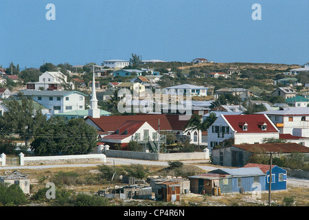 Îles Turques et Caïques (territoire situé hors du Royaume-Uni) - South Caicos. Une vue de la ville de Cockburn Harbour. Banque D'Images