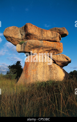 Zimbabwe - HARARE - Epworth, l'équilibre entre les Roches, rochers en équilibre. Banque D'Images