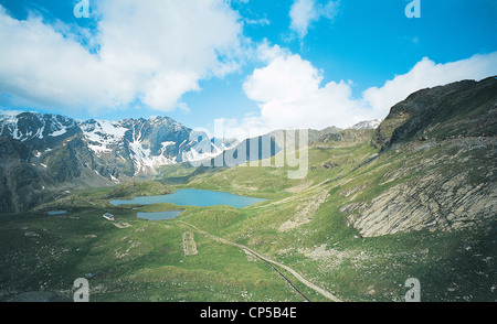 Lombardie STELVIO NATIONAL PARK LAKE BLACK Gavia Pass Banque D'Images