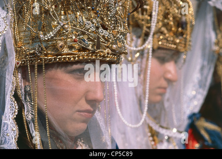 Sicile - Marsala (Tp), des femmes habillées comme 'les femmes pieuses' pendant la Semaine Sainte. Banque D'Images