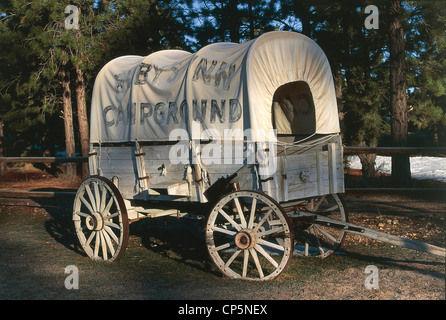 États-unis d'Amérique - Utah - Ruby's Inn Village. Un wagon de Ruby's Inn Camping à l'entrée de Bryce Canyon. Banque D'Images