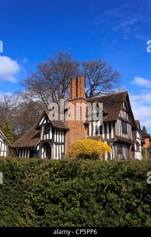 L'un des plus anciens bâtiments de Birmingham, SELLY MANOR remonte à l'an 1300. Banque D'Images