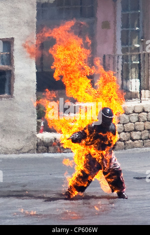 Man on Fire stunt à l'action, lights, motors show, Hollywood Studios. Banque D'Images