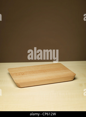 Pain vide sur une table en bois haut Banque D'Images