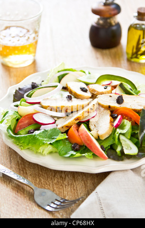 Salade de poulet grillé avec Apple Banque D'Images