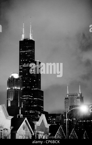 CHICAGO SOUTH LOOP WILLIS TOWER NUIT Banque D'Images