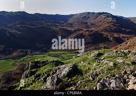 Surplombant la vallée de Easedale Gibson Knott dans le Parc National du Lake District, Cumbria, Angleterre. Banque D'Images