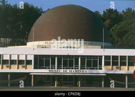 Portugal - Lisbonne - quartier de Belém. Calouste Gulbenkian Planétarium, situé dans le Musée Naval. Banque D'Images