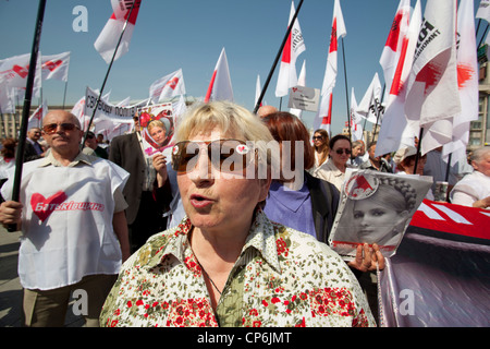 Un meeting de protestation pour Ioulia Timochenko à Kiev, Ukraine. Banque D'Images