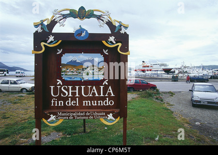 Argentine - Terre de Feu - Ushuaia, signe marquant la "fin du monde" Banque D'Images