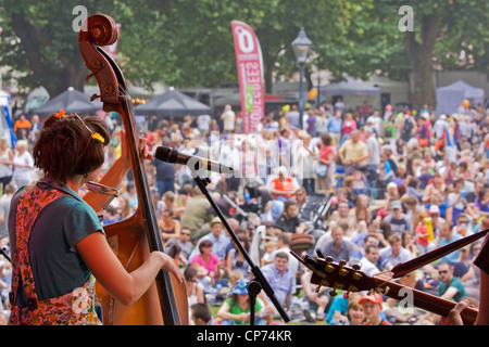 La vue depuis le stade de Queens Square au Bristol Harbour Festival UK en 2011 Banque D'Images