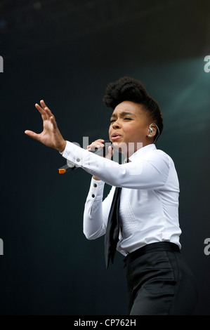 Janelle Monåe Live au festival 2011 sans fil Banque D'Images