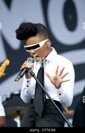 Janelle Monåe Live au festival 2011 sans fil Banque D'Images