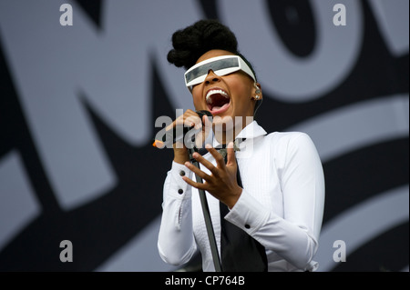 Janelle Monåe Live au festival 2011 sans fil Banque D'Images