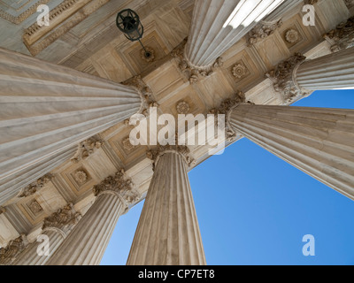 La cour suprême des États-Unis historique building à Washington DC. Banque D'Images