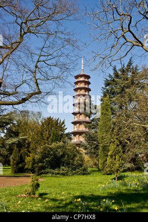1 e année de 10 étages 163 octogonale inscrite pieds de haut 1762 Great Pagoda par Sir William Chambers à Kew Gardens Londres Angleterre Europe Banque D'Images