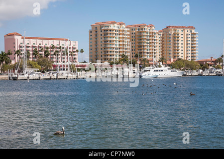 L'Yacht Basin et Vinoy Resort Hotel and condos , Saint Petersburg, Florida, USA Banque D'Images