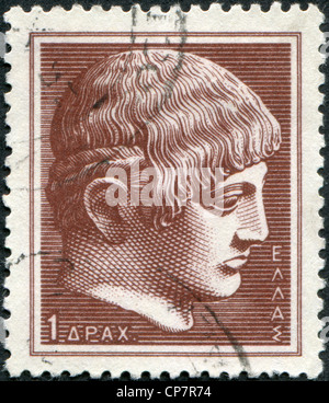 Grèce - circa 1958 : timbres-poste imprimés en Grèce, montre la tête d'éphèbe d'Anticythère, vers 1958 Banque D'Images
