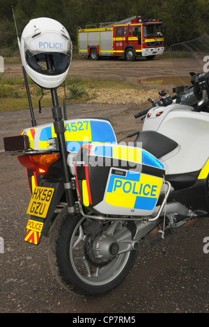 Moto de police et pompiers Banque D'Images