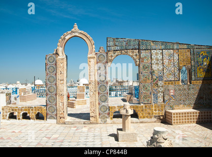 Tunis vu de terrasse de palais d'orient Banque D'Images