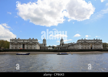 L'Old Royal Naval College sur la Tamise à Greenwich, London England UK Banque D'Images