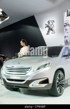 PEUGEOT concept Crossover Urbain Banque D'Images