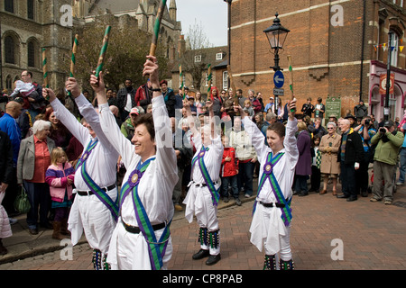 Les socs Morris Dancing Festival Annuel Rochester Kent England UK Banque D'Images