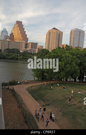 Avis de Congress Avenue Bridge avant le coucher du soleil, Austin, Texas Banque D'Images