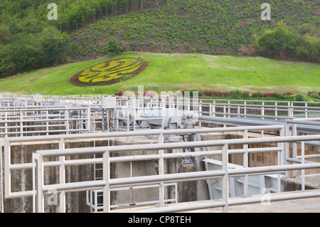 Détail de la Mae Ping inférieur Barrage dans Pak Province, Thailand Banque D'Images