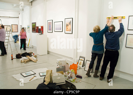 La mise en place d'artistes exposition, galerie, Bristol, England, UK Banque D'Images