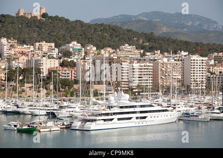 Palma est la principale ville et port de l'île de Majorque. Le port de Palma de Majorque. Banque D'Images