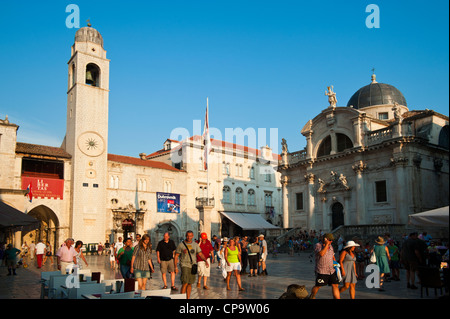Bell Tower, colonne de Roland et Eglise Saint-blaise. Place Luza, Old Town, Dubrovnik. La Croatie. Banque D'Images